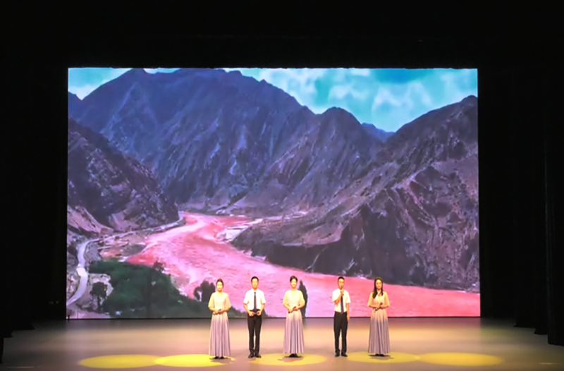 二等獎《在八百里河道上》 寧夏第二建筑有限公司.png